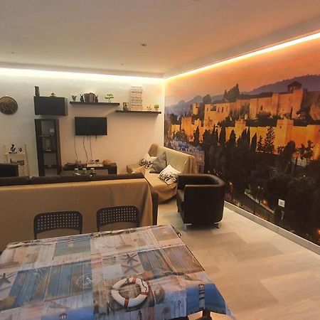 Lyrioshomes Apartamentos Los Treboles مالقة المظهر الخارجي الصورة