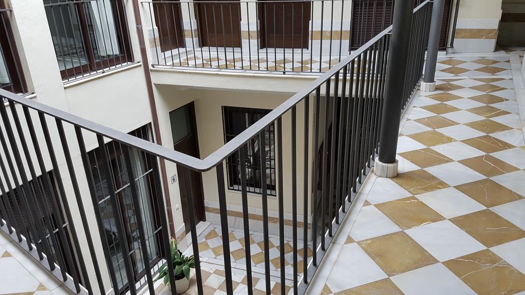 Lyrioshomes Apartamentos Los Treboles مالقة المظهر الخارجي الصورة