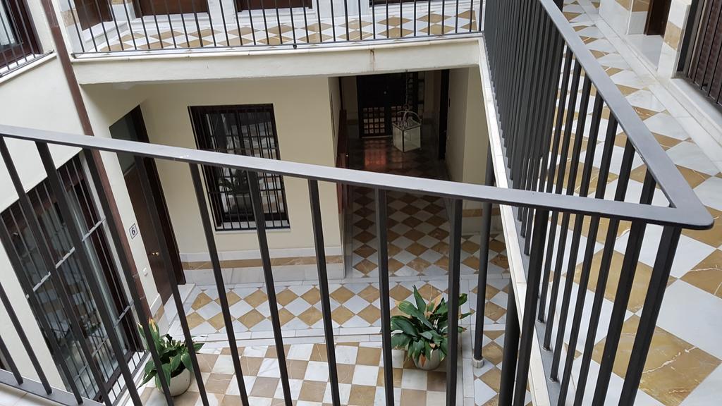 Lyrioshomes Apartamentos Los Treboles مالقة المظهر الخارجي الصورة
