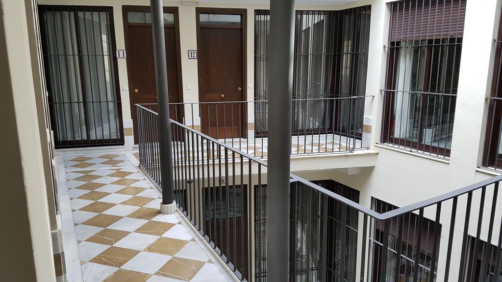 Lyrioshomes Apartamentos Los Treboles مالقة المظهر الخارجي الصورة